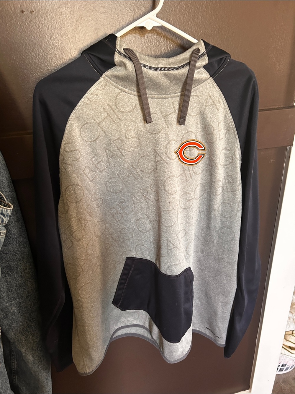 NFL Gray and Navy Chicago Bears Pullover Hoodie